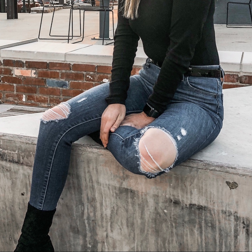 Medium wash Levi Jeans